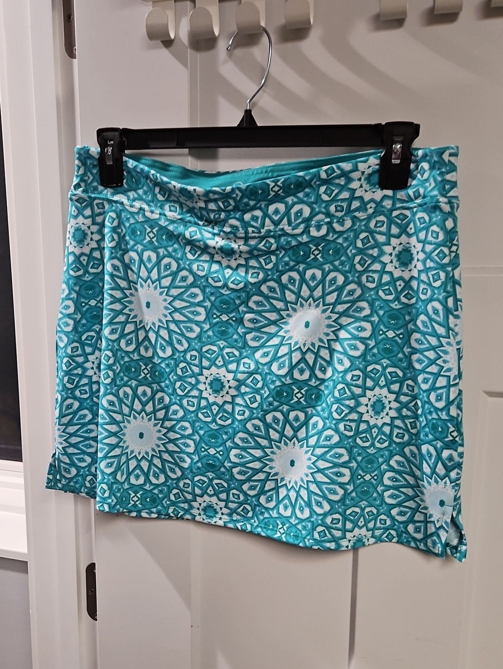 Tranquility by Colorado Clothing Turquoise Floral-Print Skort